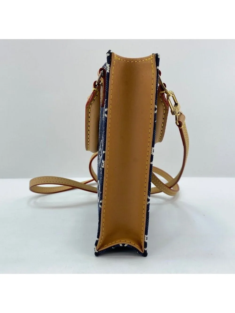 Louis Vuitton Handbag Petite Sac Plat